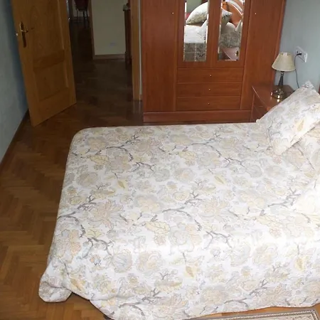 Rustic * Onís
